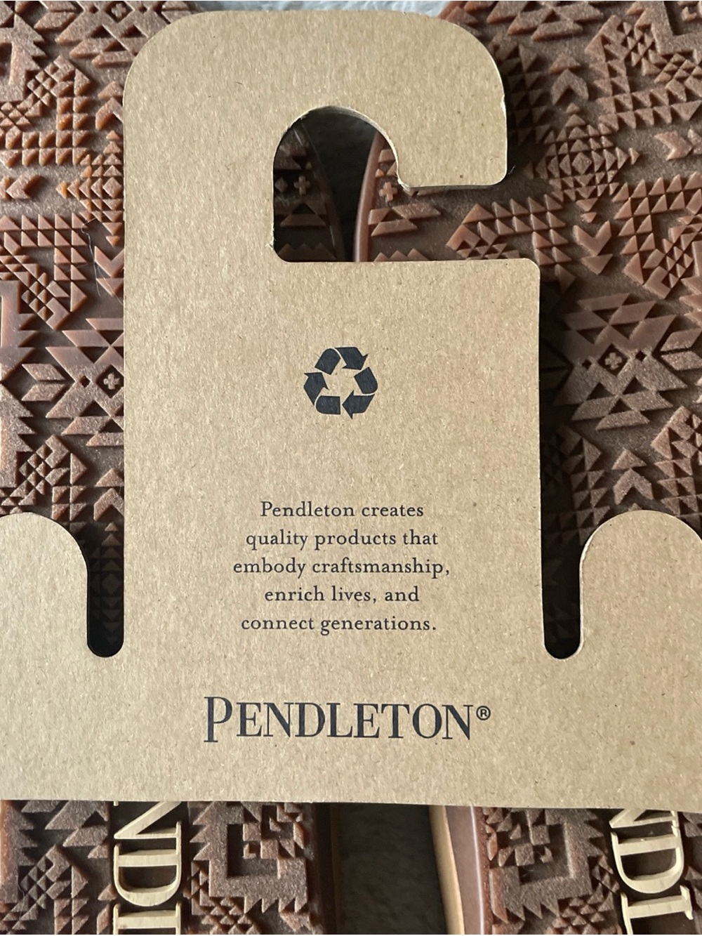 Pendleton Crater Lake Flip Flops with Navy Multicolor Straps size 9 - Picture 6 of 6